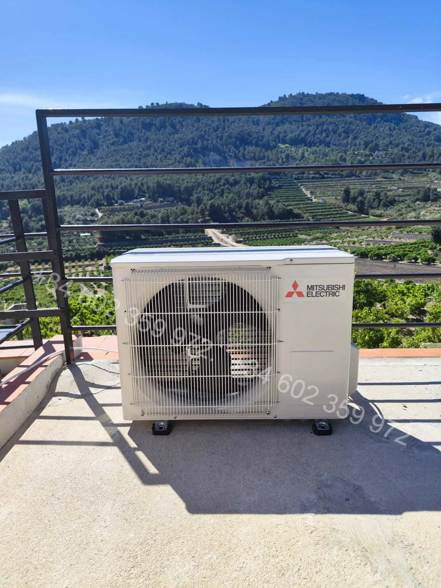 Outdoor Mitsubishi installation in Denia